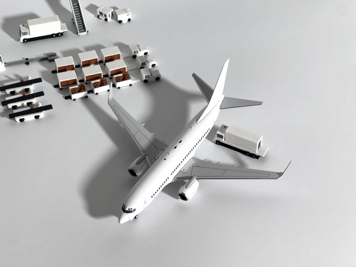 1:200 SCALE GENERIC GSE (ground support equipment) for Airplanes - 27 pieces. High Detail.