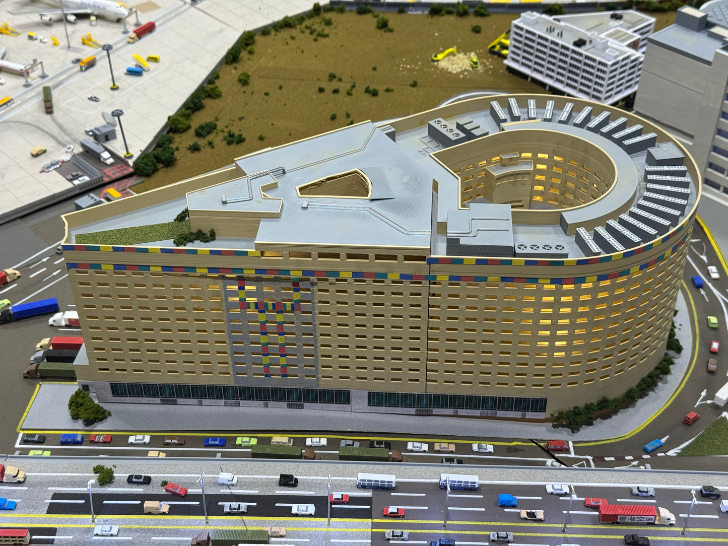 1:400 Scale XXL HOTEL BUILDING Model Airport Accessory BLDG.