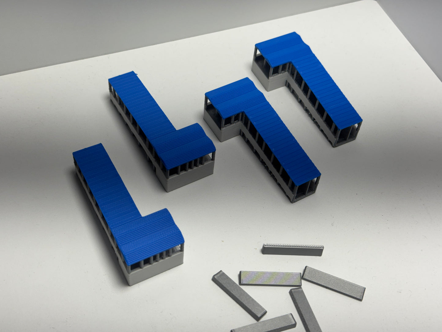 1:200 Scale Airport Passenger Ramps