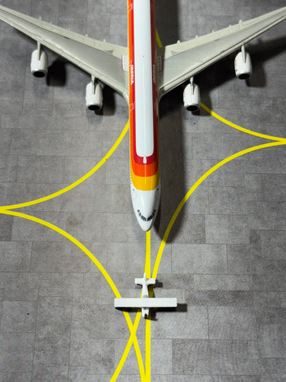 11x 1:400 Scale Miscellaneous General Aviation Aircraft (Cessnas, Cirrus, Beechcraft)