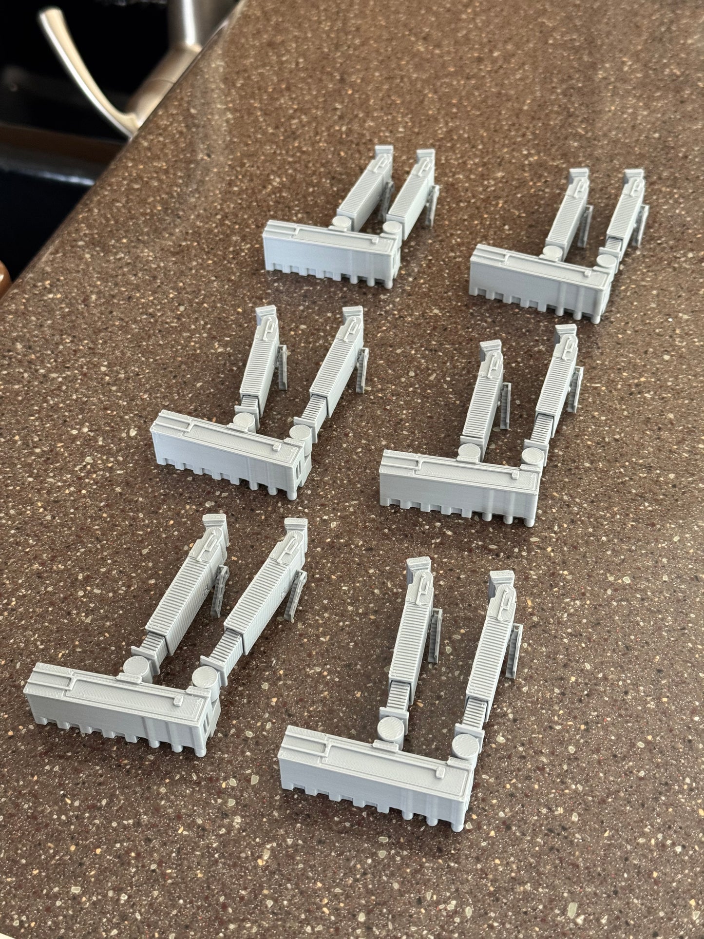 6x 2 Gate Wide-Body Airbridges Jetways Jet Bridges 1:400 Scale