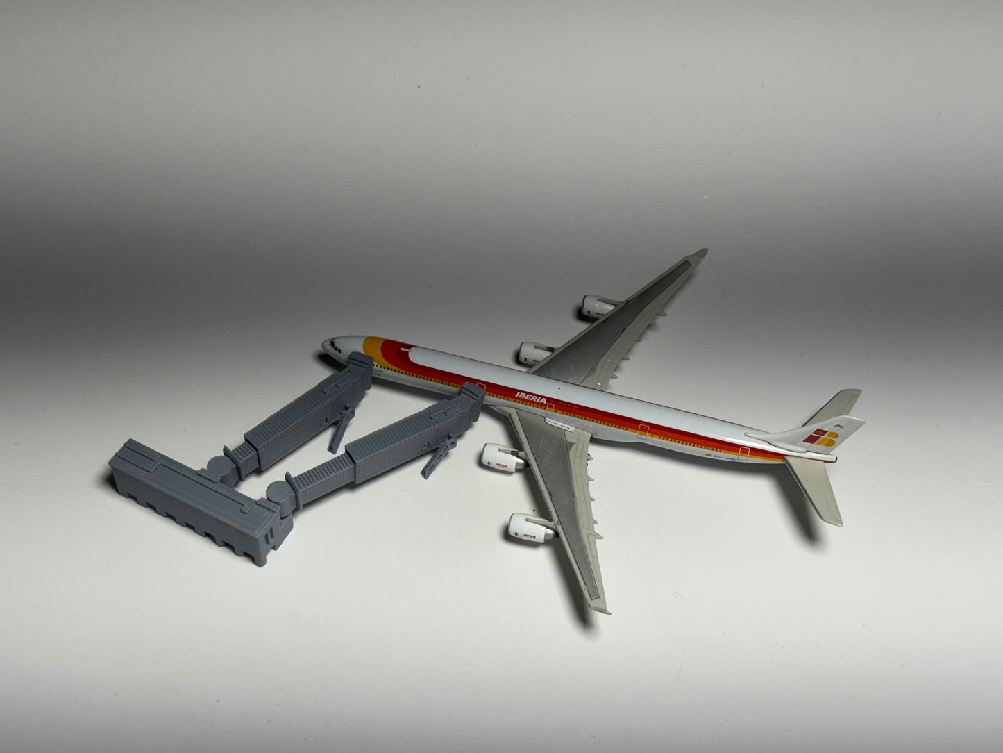 6x 2 Gate Wide-Body Airbridges Jetways Jet Bridges 1:400 Scale