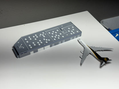 1:400 Scale Grey Cargo Support Building | Freight Ramp Diorama Accessory