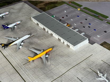 Jetset Models 1:400 Scale XXL Cargo Center (18x4 1/2 Inches)